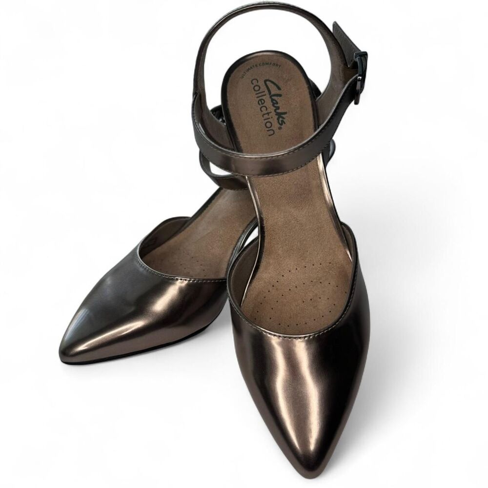 NWOT Clarks Gunmetal Strappy Kitten Heel Pumps. Glam. Comfort. Night out